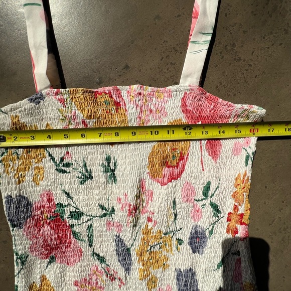 Pretty Garden Sleeveless, Smocked Bodycon Dress. Size L. Floral print. - Picture 7 of 8